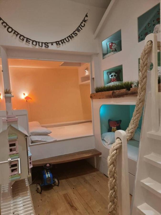 Quirky Seaside Family Cottage Walk To The Waves! Hove Extérieur photo